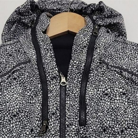 Lululemon Spring Forward Hoodie Jacket - Picture 6 of 12